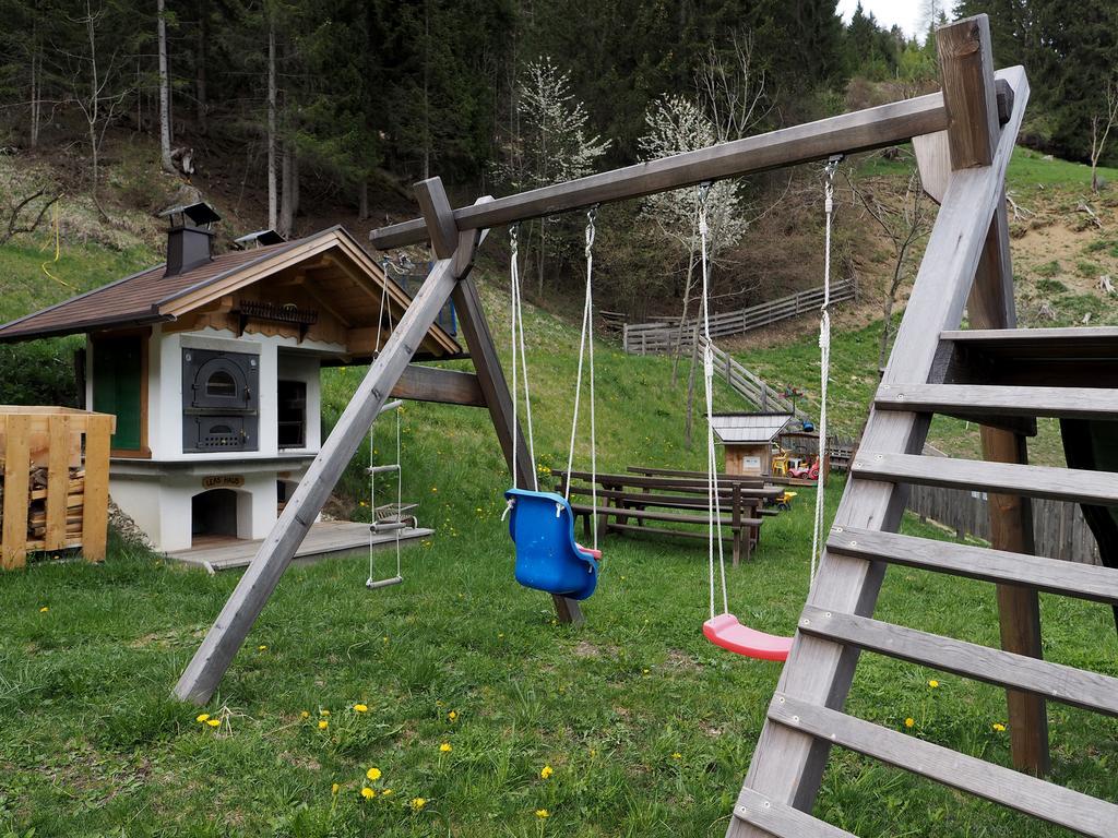 Haus Waldruhe Appartement Innichen Buitenkant foto