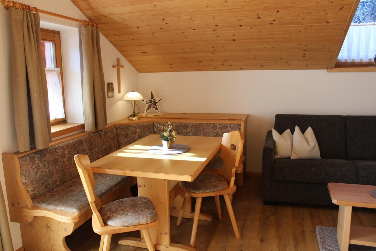 Haus Waldruhe Appartement Innichen Buitenkant foto